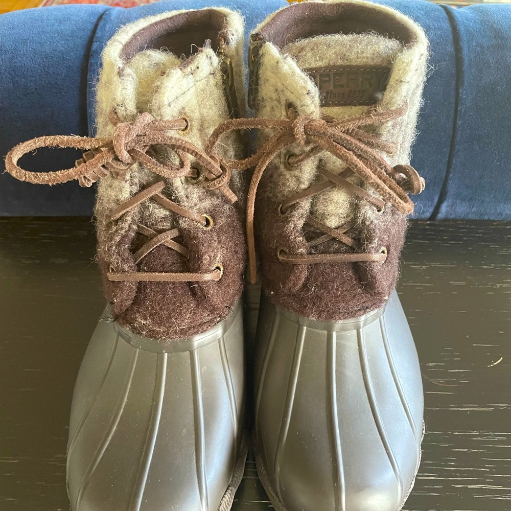 Sperry brand rain/snow shoes